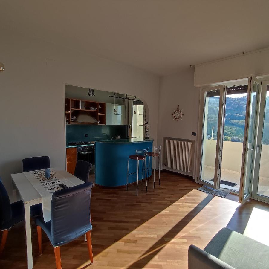 Tramonto In Baia Apartment Pesaro Luaran gambar