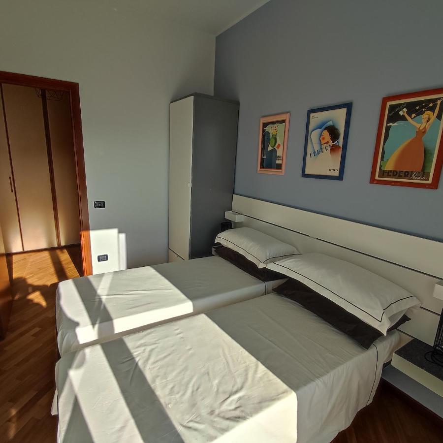 Tramonto In Baia Apartment Pesaro Luaran gambar