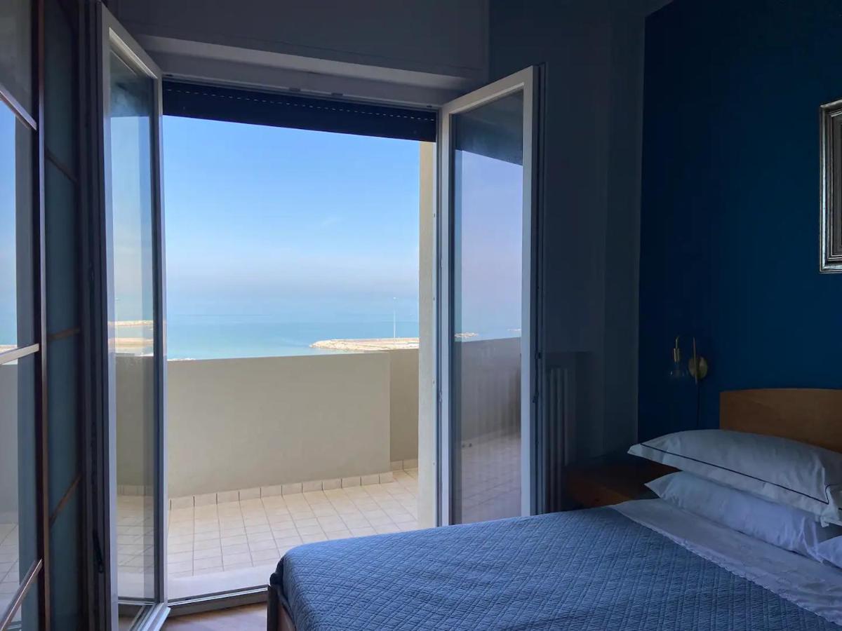 Tramonto In Baia Apartment Pesaro Luaran gambar