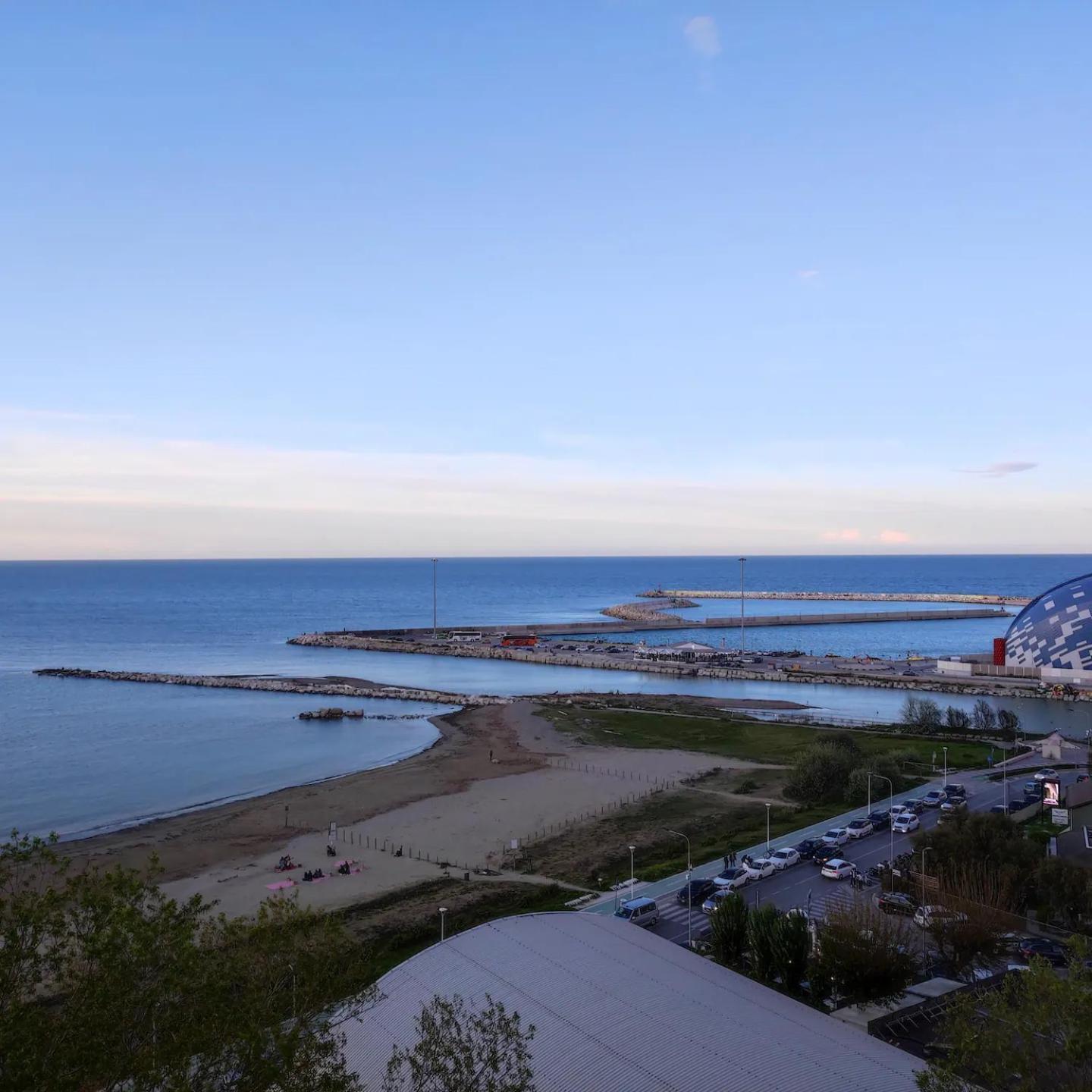 Tramonto In Baia Apartment Pesaro Luaran gambar
